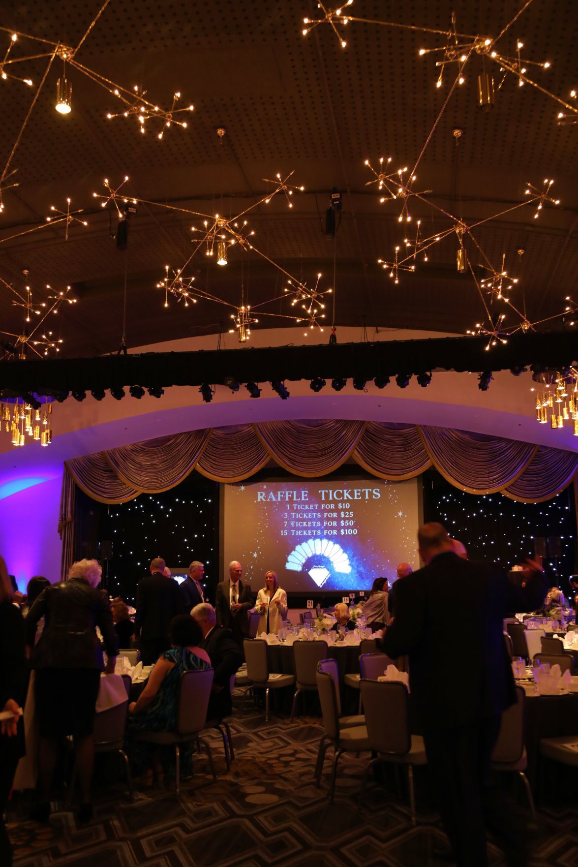 2019-Liver-Diamond-Gala-011.JPG